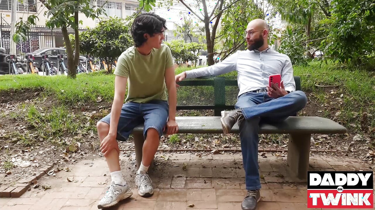Daddyontwink azgın doktor Franklin D prezervatifsiz danny collins twink deliği