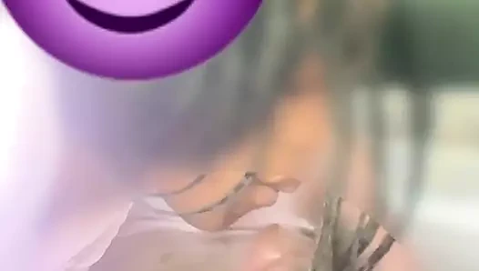 Büyük dudaklı arka koltukta araba başı büyük titreşen boşalma