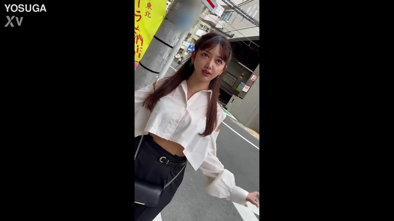 Part 2 [18-year-old Active Model] a 18-year-old Filipino-half Active Model Who Is a Regular on Magazine Covers. a Japanese Woman