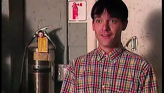 Damızlık üç kıza bakar ve arabada amcıkları ve eşekleri sikikleri