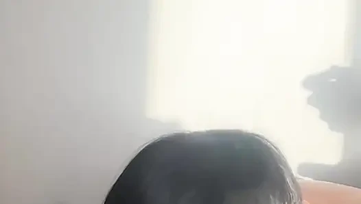 Sadece sikinin ağzımda olması beni tatmin etmiyor ve ona daha iyi binmeye karar veriyorum -amatör çift- nysdel