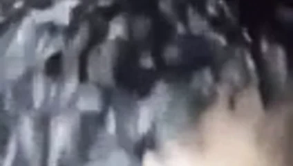 Kadın yarağa biniyor