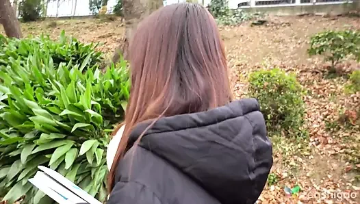 Tugumi honjyo bir öğleden sonrayı bizimle otelimizde çıplak geçiriyor