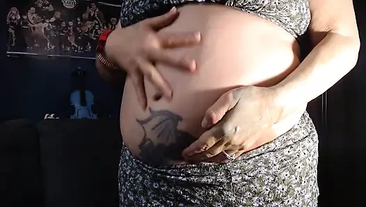 Önce ayakları yuttum