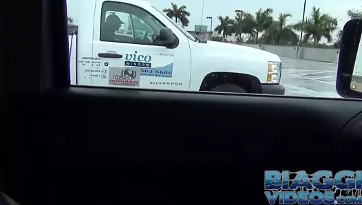 kalın horoz ve büyük taşaklar mastürbasyon kapalı iki kez açık