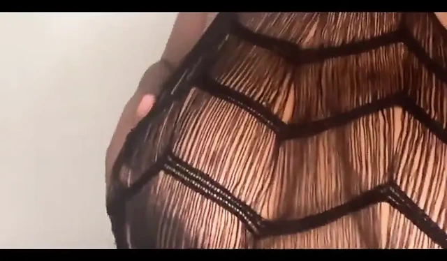 Salı günü memelerini nasıl unutabilirim