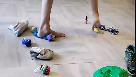 Güçlü ayak parmaklarım büyük ayaklarım eller gibi olsun!!