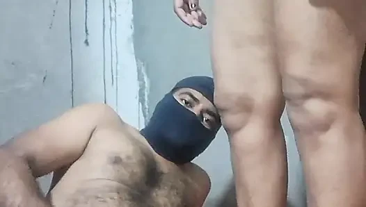 Lusty Richa desi porno yıldızının yarağından döl alıyor