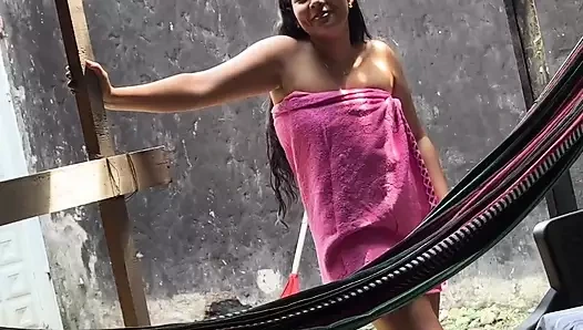 Kocan gelmeden önce komşum yardım et sana ödeyeceğim