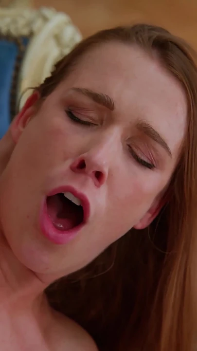 8kmilfs Çekçe Alexis Crystal | Klip 3