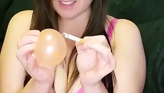 Sigara ile balon patlıyor