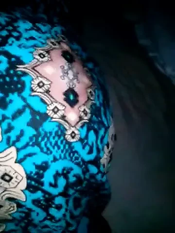 Özbek karısı zarina usmonova's porn - giyim seks doggystyle