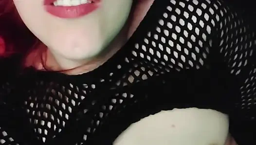 Patronunun üvey kızı seni seks için davet ediyor ama ş! Bu bir sır! Bölüm 1