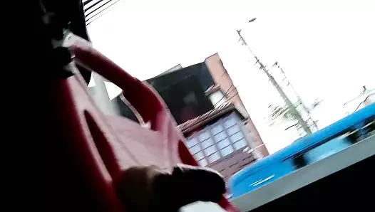 Otobüste sütlü aşırı saman