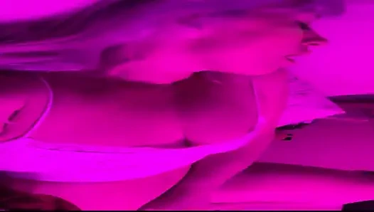 Bu amcık kimin? Benim ama istersen seninle paylaşabilir miyim?