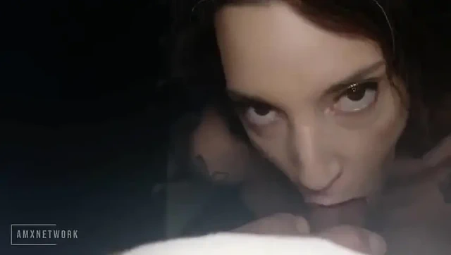 Üvey kardeşimi emiyorum