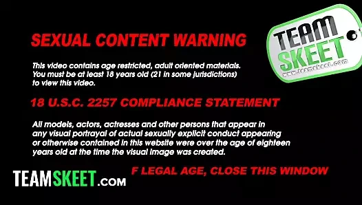 Sürtük öğrenci sapık öğretmen tarafından masaya çarptım