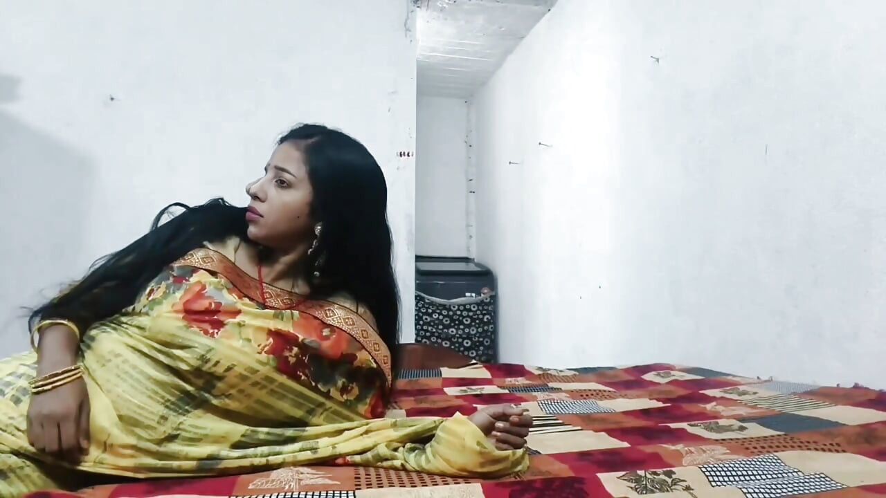 Sezon 345. Bhabhi sariyle sikiliyor