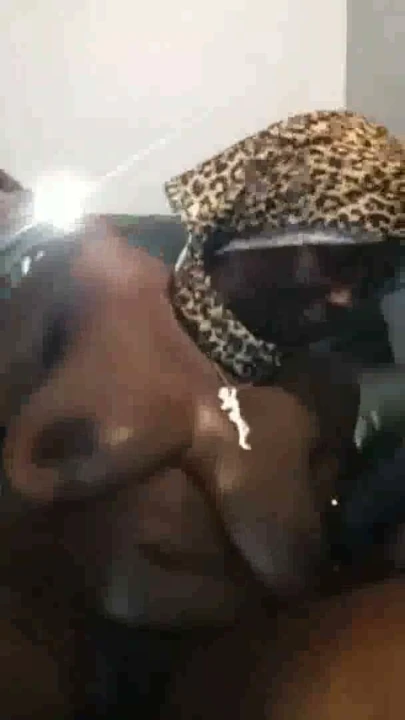Thot In Texas - Tüylü Am ve Büyük Memelere Takım Oyunu | Clip 2