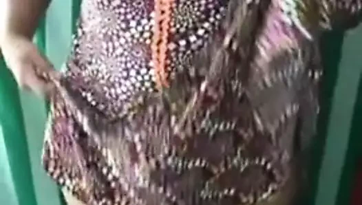 Büyük şişman aunty video 1