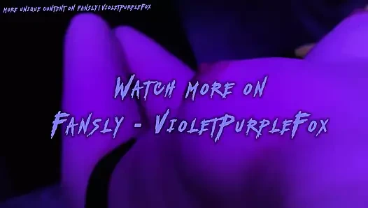 Üvey kız kardeşim bana hayatımın en iyi anal sikişini yapıyor. Götünü parçalıyor ve göğüslerine boşalıyor