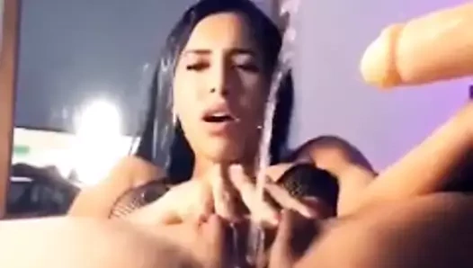 Jennifer emmanuellen 2. bölüm