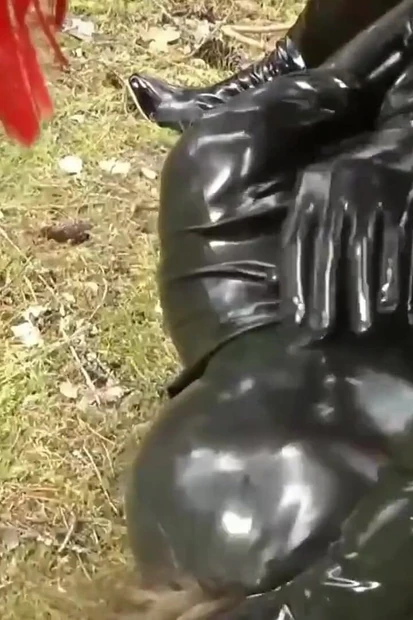 Женское доминирование, поклонение сапогам и унижение, сидение на лице и грязный разговор! Arya Grander