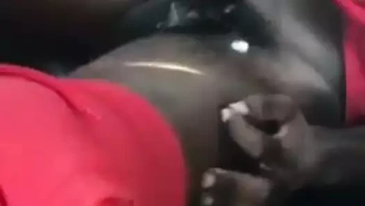 Tek anne emme çük içinde araba