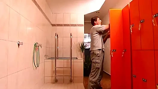 Almanya'dan sarışın bir sürtük domalarak seviyor