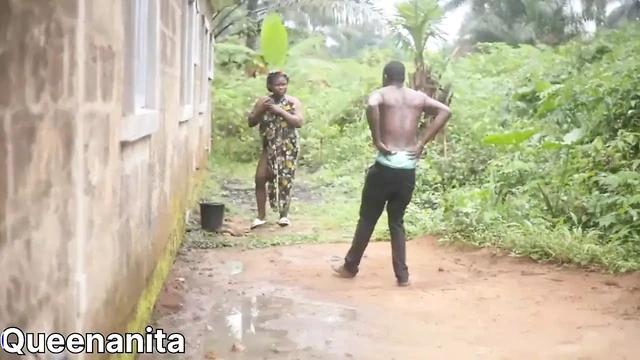 Секс на улице с мачехой