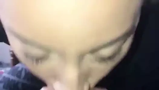 Arkadaşım onu ​​aldattıktan sonra karısına gönderdi!