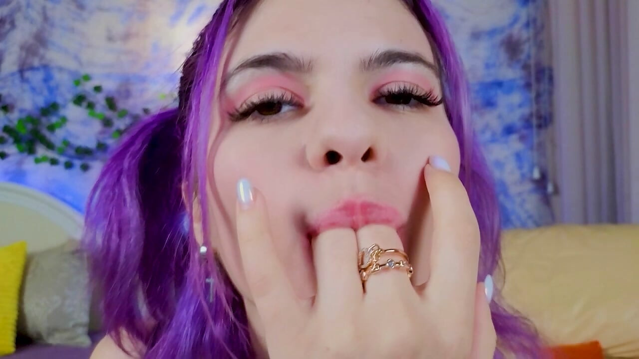 Sucking My Fingers Up Close Wanna Take Their Place