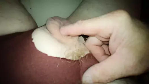 Küçük horoz gibi yumuşak klitoris parmaklı alır