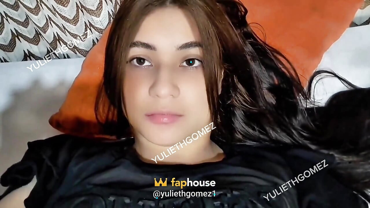 En iyi arkadaşıma bir telefon aldım ve bu videoyu buldum