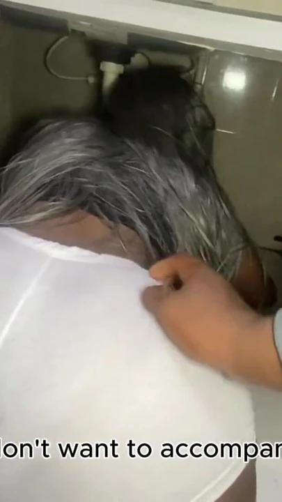 Üvey Annesini Sikmek, Mutfakta Kıçı ile Onu Kışkırtınca Üvey Oğlu Tarafından Hamile Bırakılıyor | Klip 1