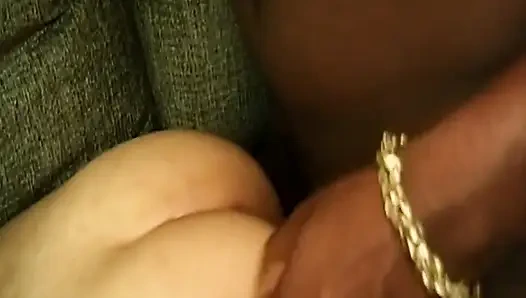 Genç Siyah Orospu Ilk Kez Yüzüne Sıçrattı