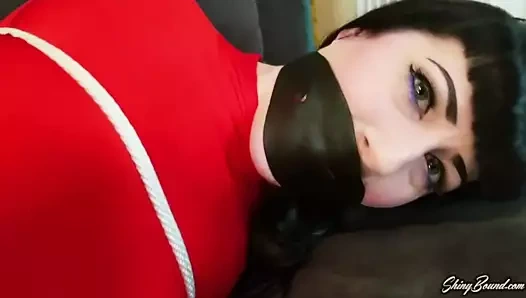 Nyxon bale terliklerinde hogtied