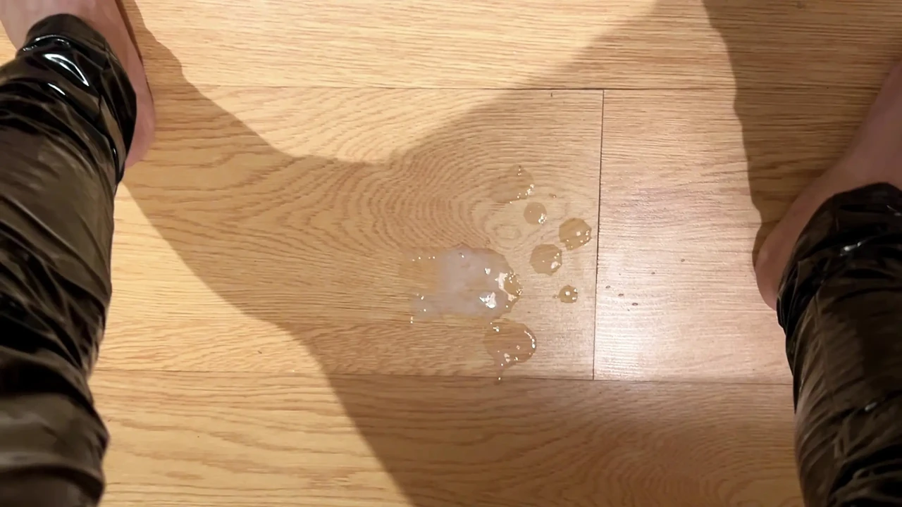 Im ganze Zimmer umme squirte