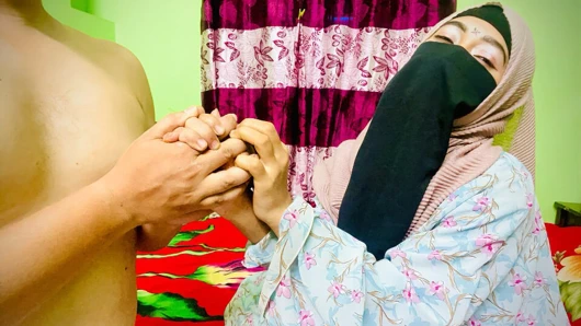 Seksi üvey kız kardeşimle hızlı seks, pembe amcık çok sevimli