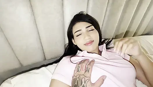 ODA ARKADAŞIMIN KREMALI VAJINASI ÇOK SULU! PEMBE VAGININ BAKIŞ AÇISI!