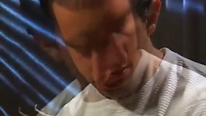 Bonnie kalp seviyor sahip olan bir büyük horoz derin içinde ona ağız