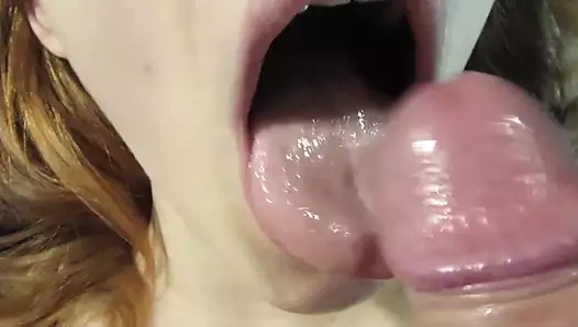 Hatun asmr oral seks yapıyor ağzına boşalıyor