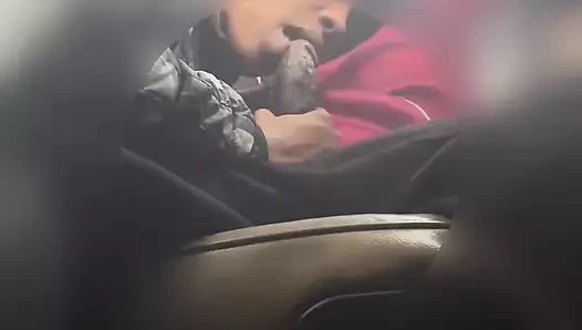 6 dakikadan az bir zaman içinde dölümü emdi