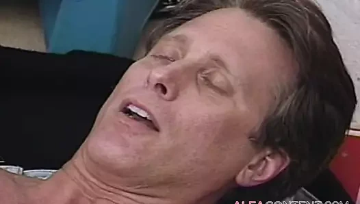 Sarışının ahırımda aradığı şey