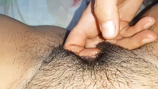 Önce bir kız beni sikiyor ve sonra başka bir kız beni yalıyor - lezbiyen-illüzyon