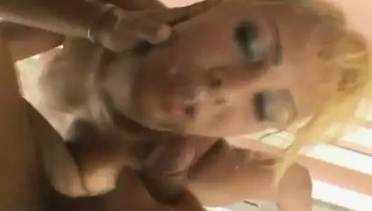 Yaramaz büyük memeler transeksüel yap harika barebacked