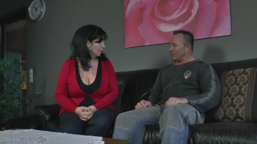 Milf büyük bir sert horoz aşık!