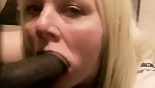 Ağzımda çok sıcak bir horoz gibi görünüyorum