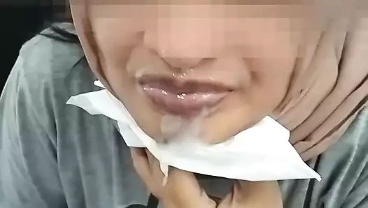 Tesettürlü üvey kız kardeşim Minokiiko'dan ıslak sakso