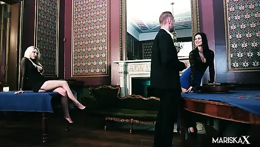 MARISKAX FFM threesome compilation - 1